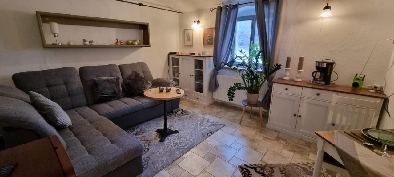 Monteur-Ferienwohnung Ot Naundorf Naundorf  Exterior foto